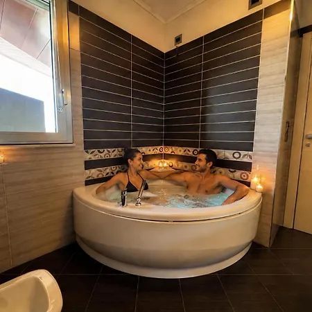Torri Camuzzi Exclusive Luxury - 2 2 Bagni - Jacuzzi - Terrazza - Posto Auto Privato Apartment *